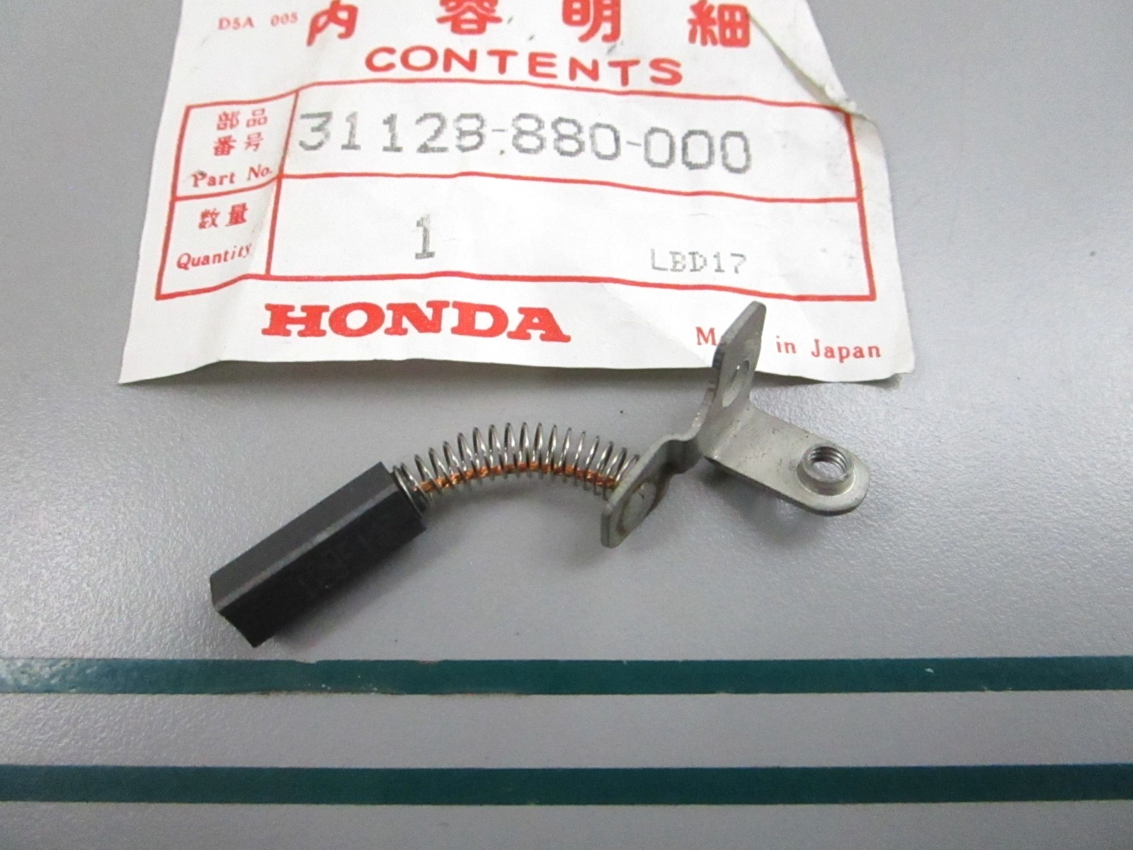 NEW OEM 31128-880-000 Honda Generator Brush 0810