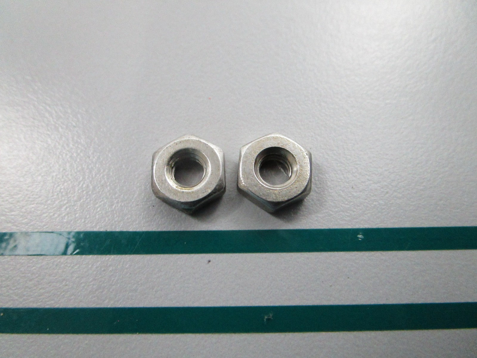 NEW OEM (LOT OF 2) 328712 0328712 OMC Johnson Evinrude Nut 0810
