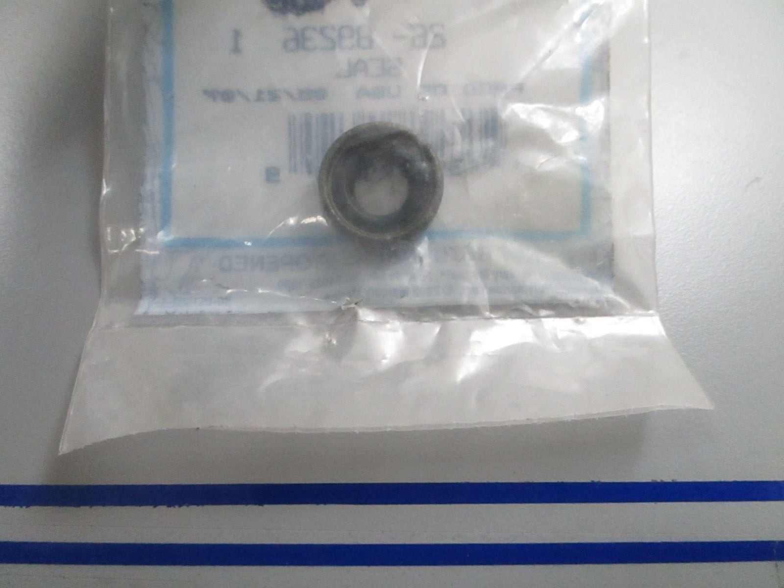 *NEW OEM* 0810 Mercury Quicksilver Seal 26-89236 1