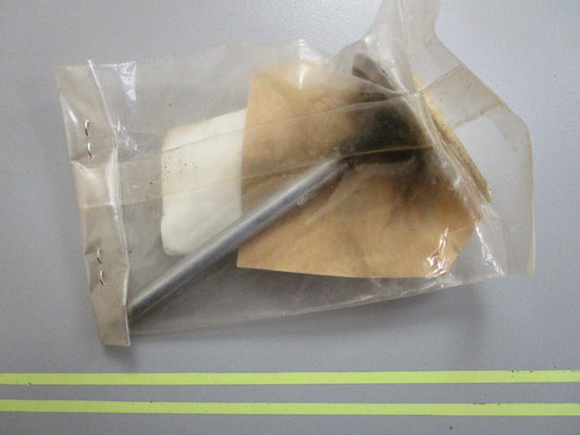 *NEW OEM* 0820 Yamaha Intake Valve 67C-12111-00-00