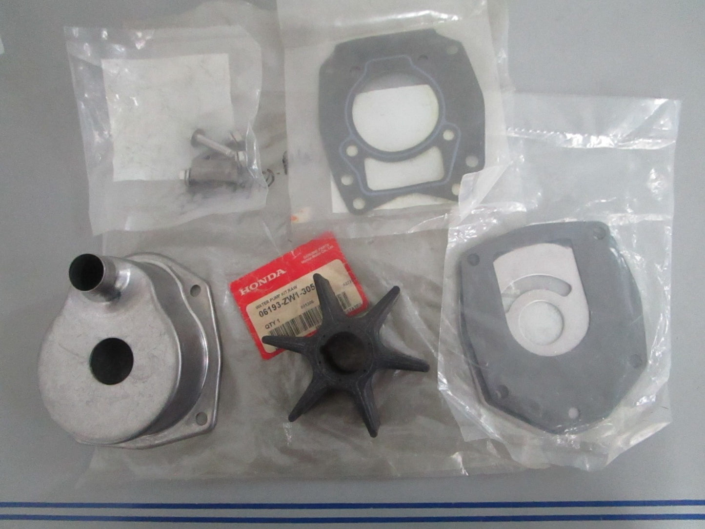 NEW OEM 06193-ZW1-3050 Honda Water Pump Kit 0820