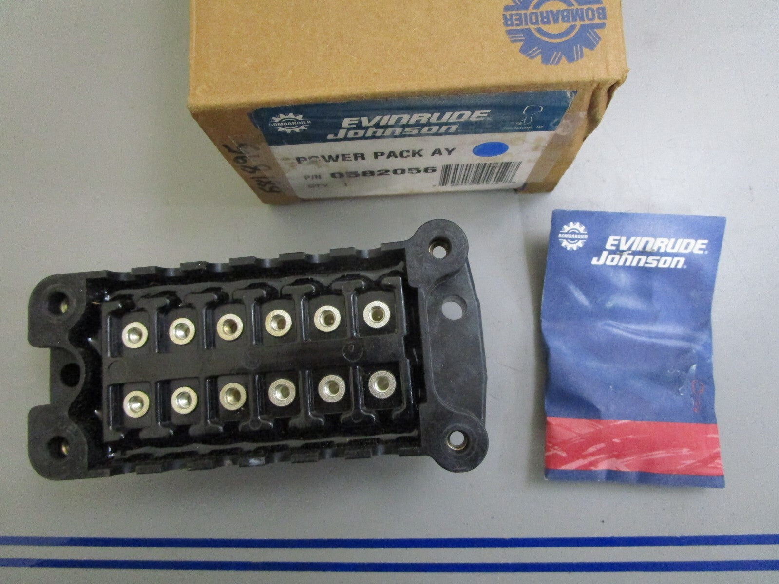 *NEW OEM* 0820 OMC Johnson Evinrude Power Pack Assy 582056 0582056 581895