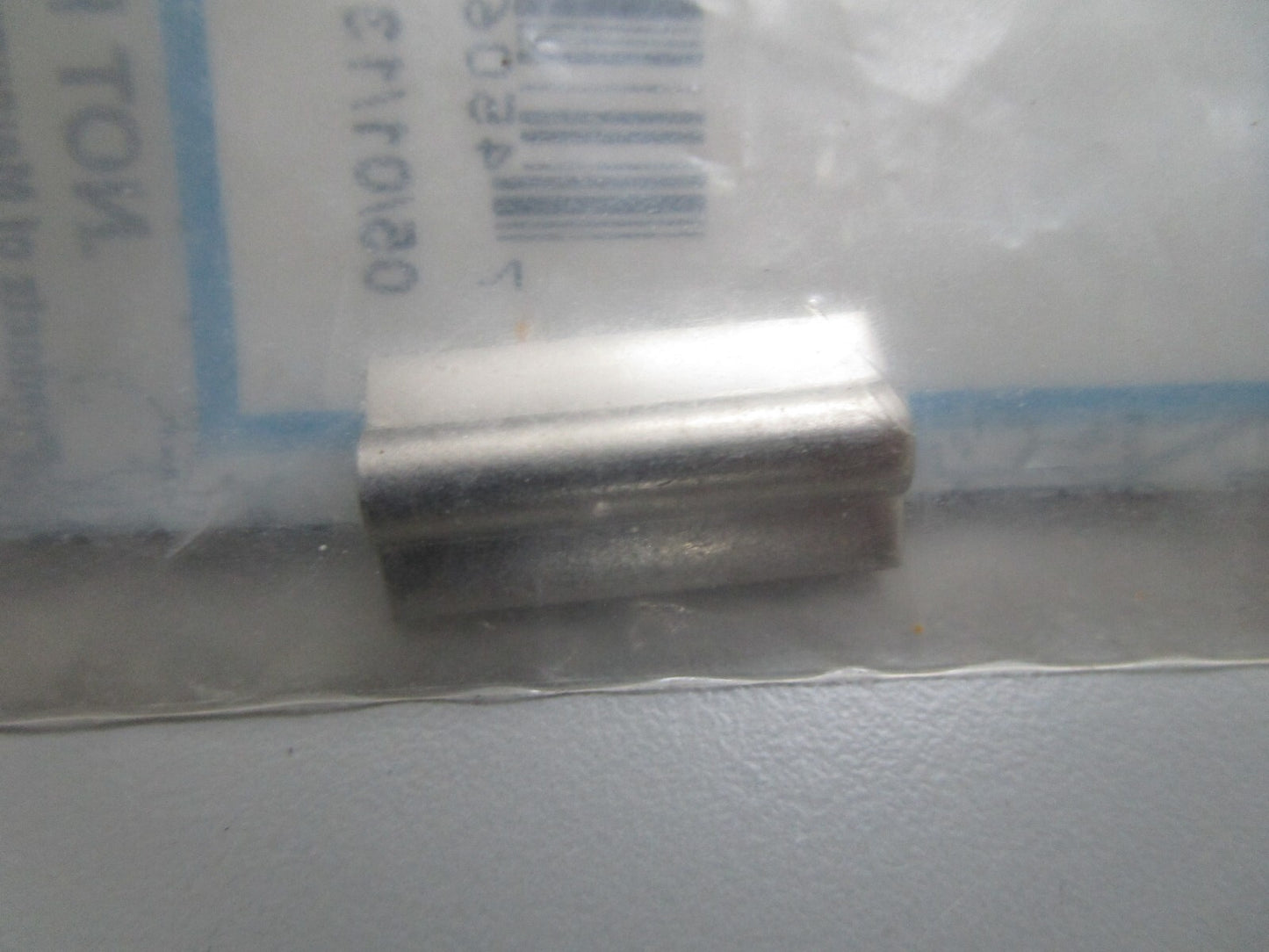 *NEW OEM* 0810 Mercury Quicksilver Key 28-8M0032831