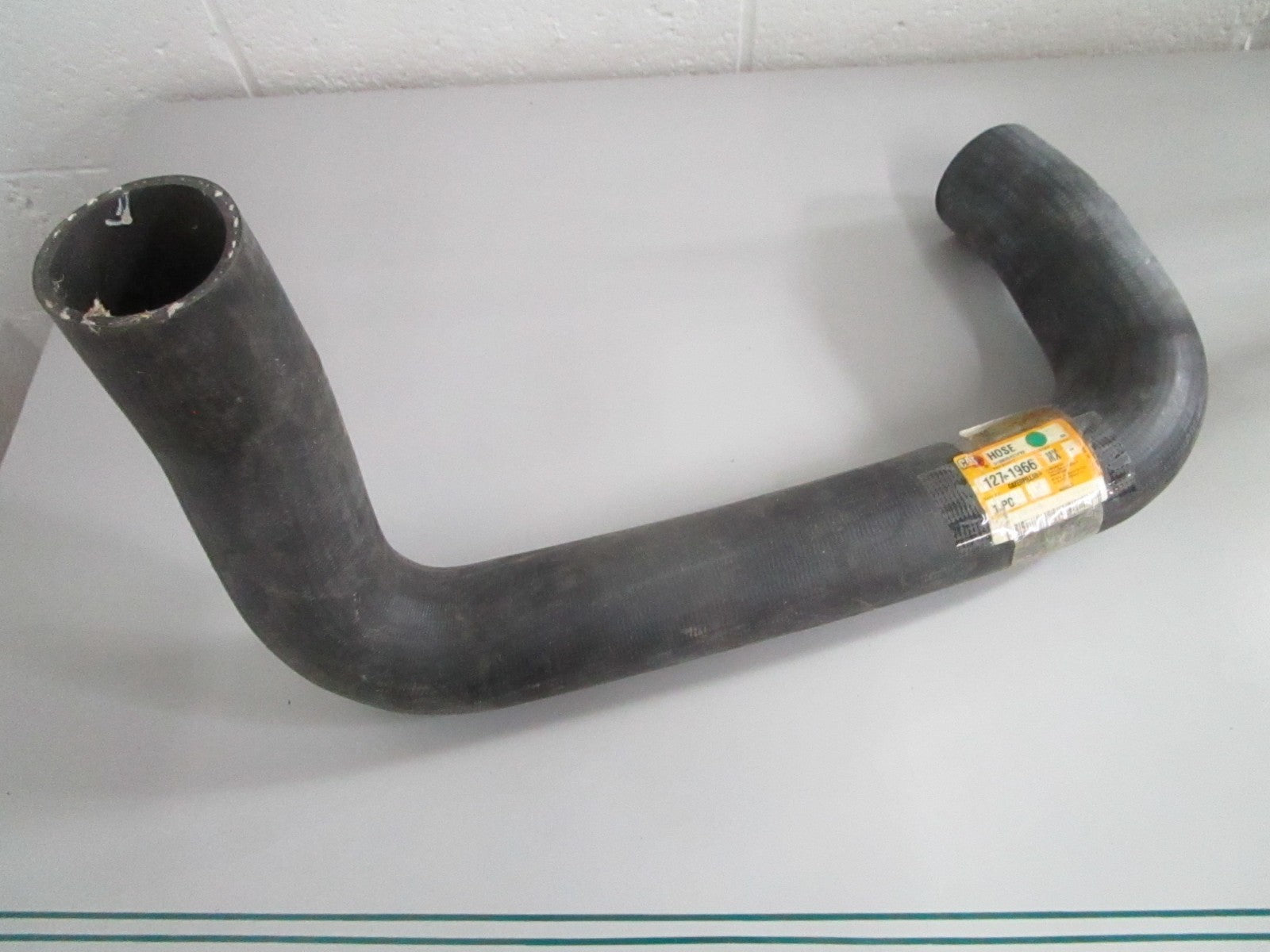 NEW OEM 127-1966 CAT Hose 0820