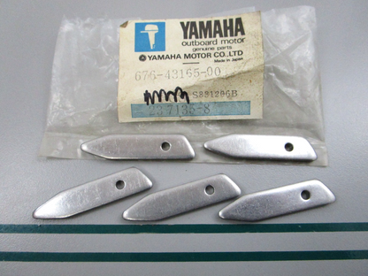 NEW OEM (LOT OF 5) 676-43165-00 Yamaha Tilt Lock Stopper 0810