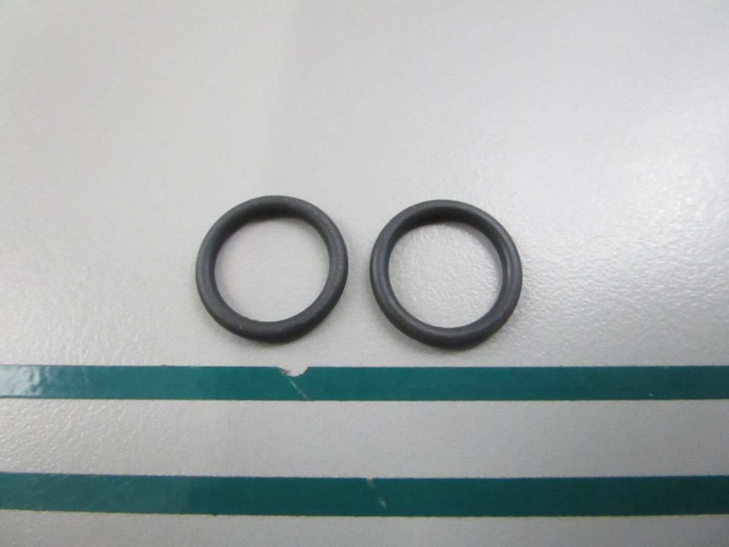 NEW OEM (LOT OF 2) 3867043 Cummins O-Ring Seal 0810