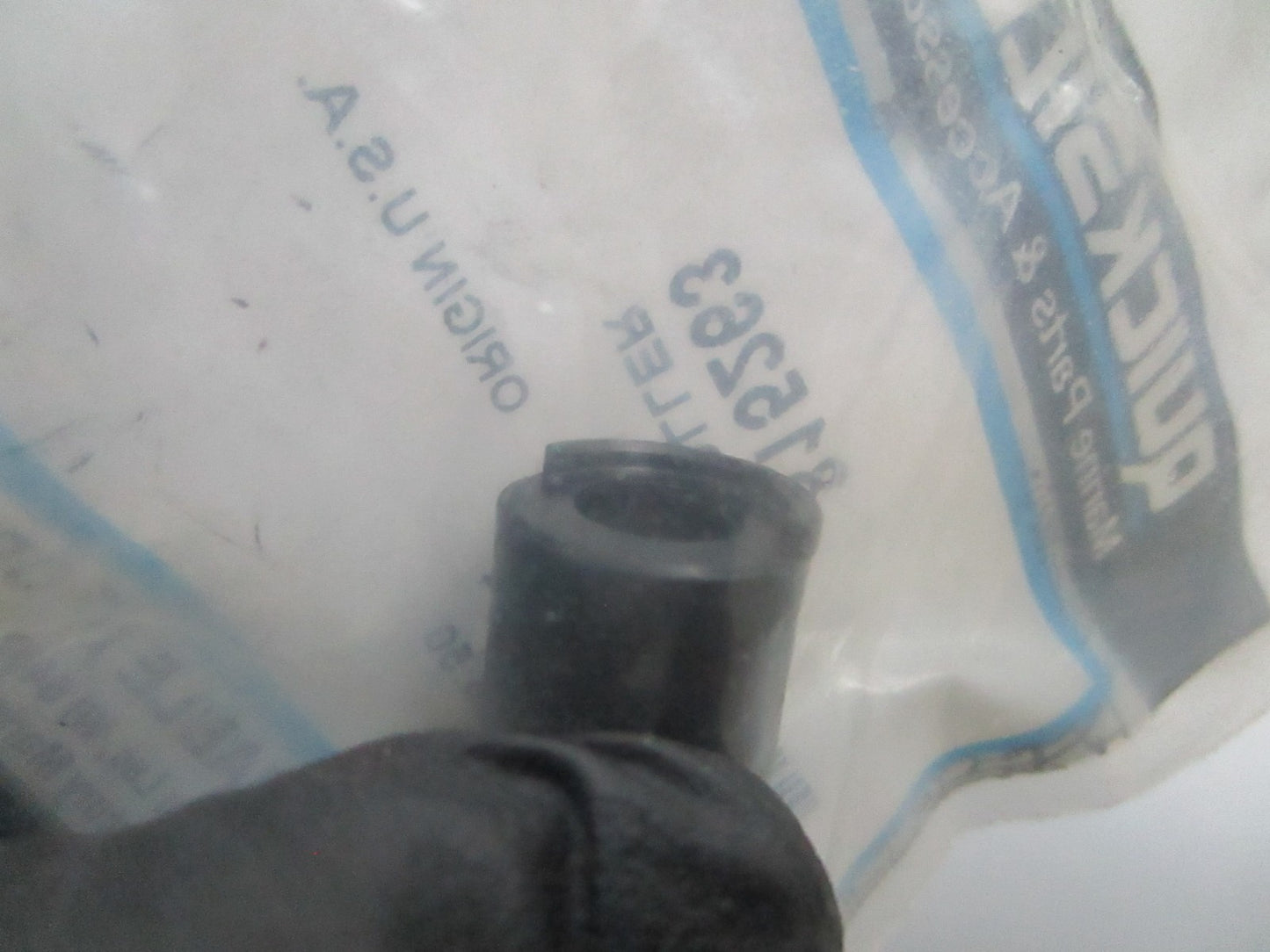 *NEW OEM* 0810 Mercury Quicksilver Roller 815263