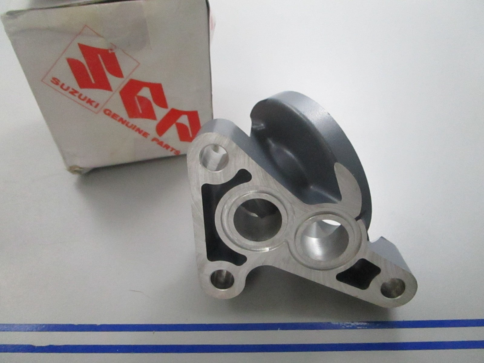 NEW OEM Suzuki 16540-96J00 Oil Filter Stand 0810