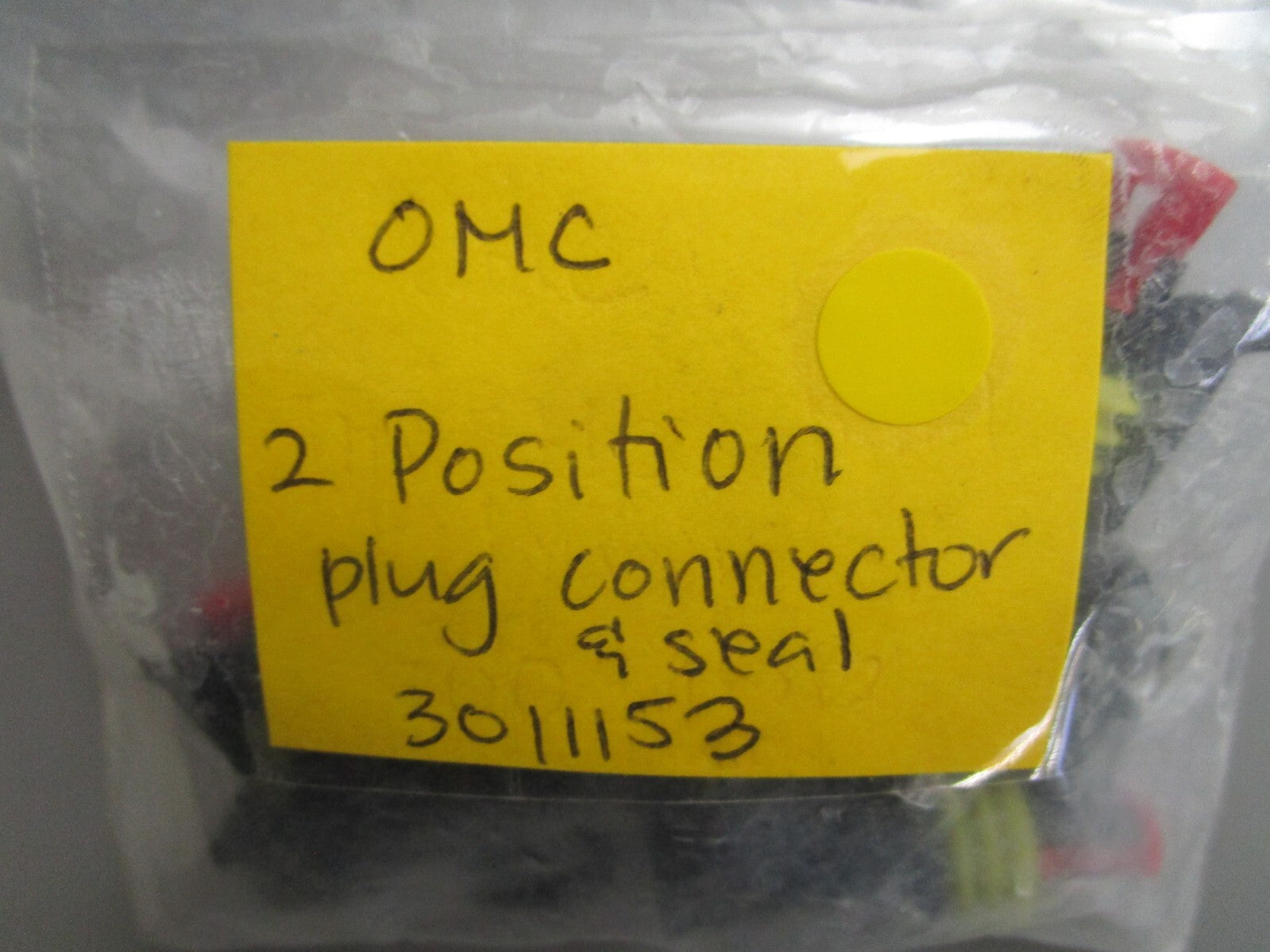 *NEW OEM* 0810 OMC Johnson Evinrude 2 Position Plug Connector & Seal 3011153