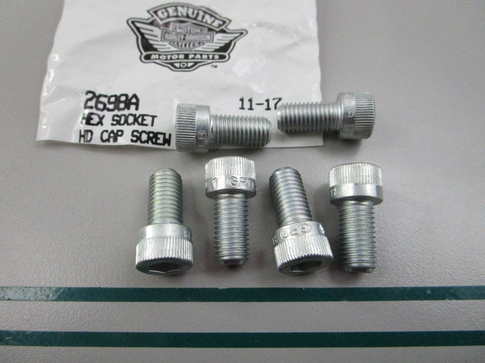 NEW OEM (LOT OF 6) 2698A Harley Davidson Screw 0810