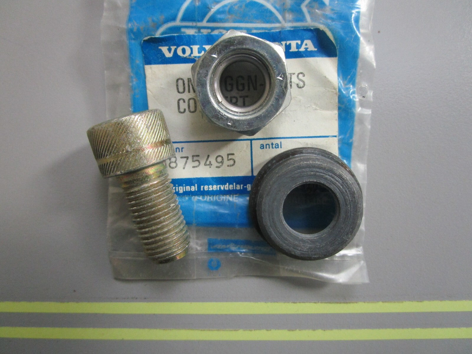 *NEW OEM* 0810 Volvo Penta Marine Kit 875495