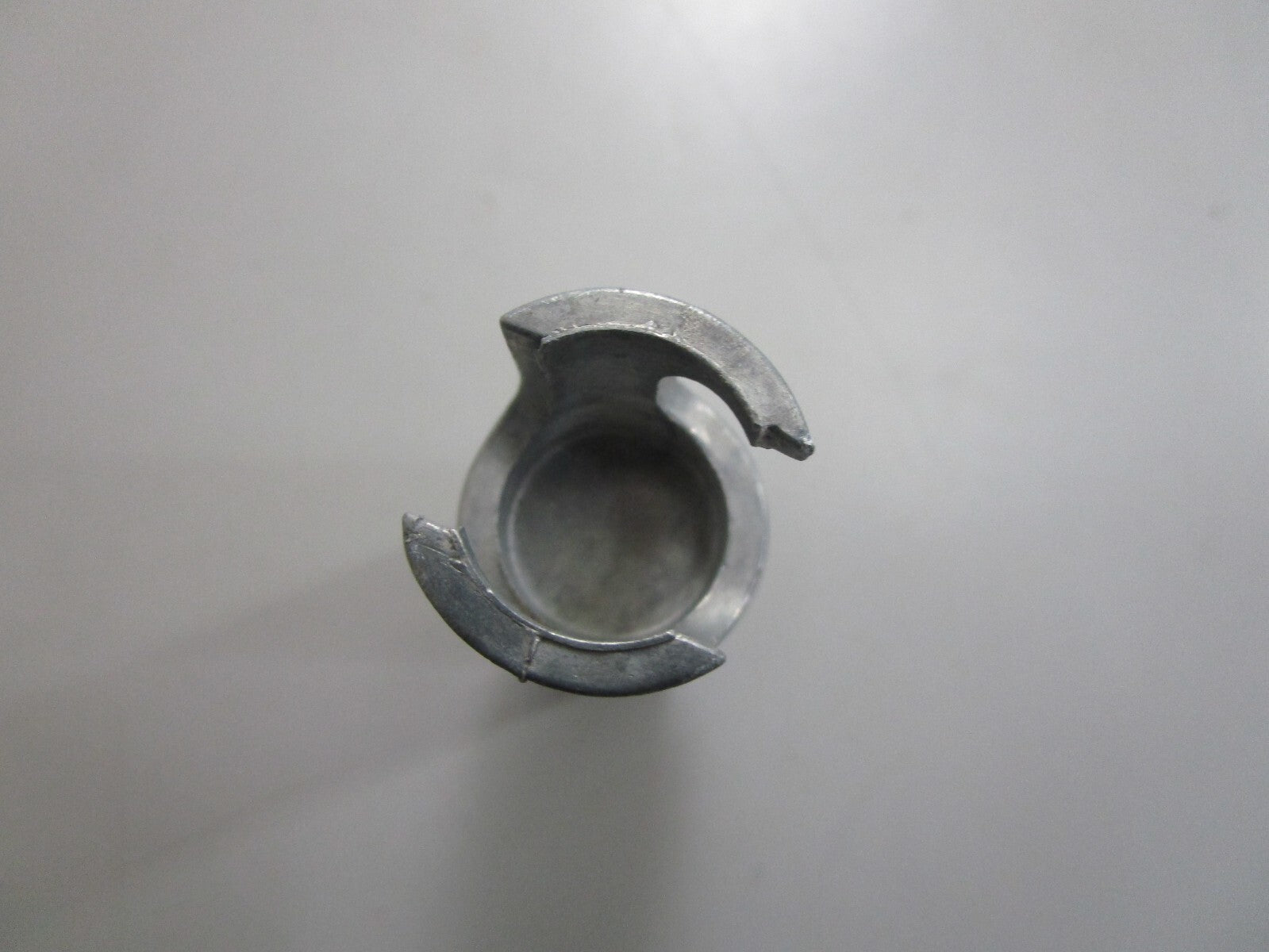 *NEW OEM* 0820 OMC Johnson Evinrude Cable Anchor 126534 0126534