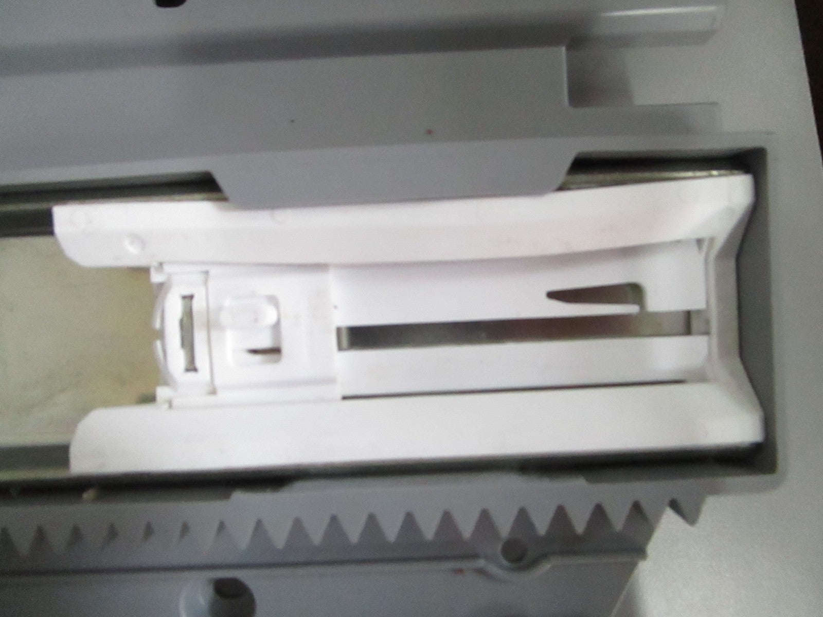 Whirlpool W10625070 NEW OEM Refrigerator Freezer Drawer Slide Rail Bracket 0820