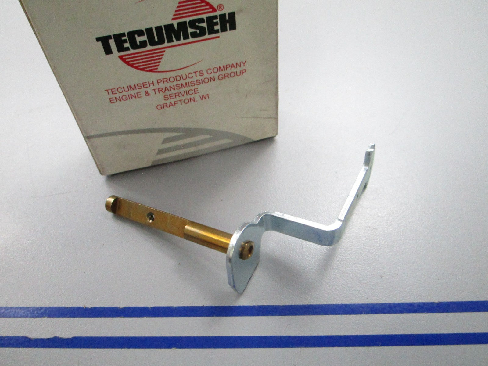 NEW OEM 632740 Tecumseh Shaft & Lever 0810