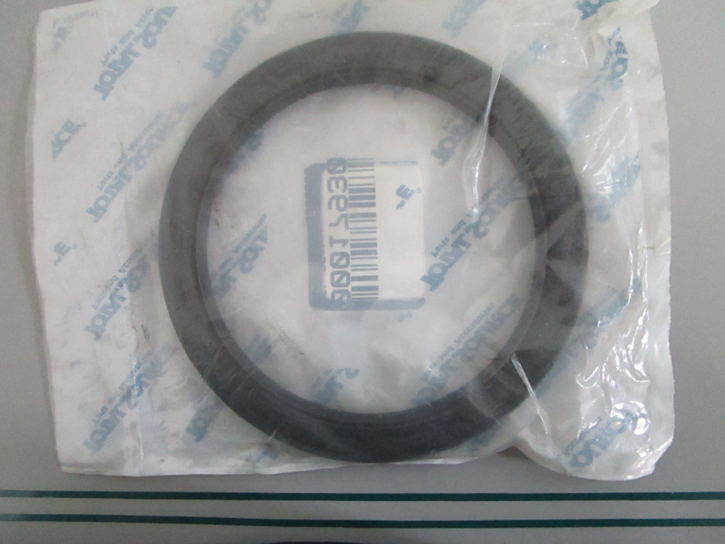 NEW MBF3016-12023 Total Source Hub Seal For: Mitsubishi 0820