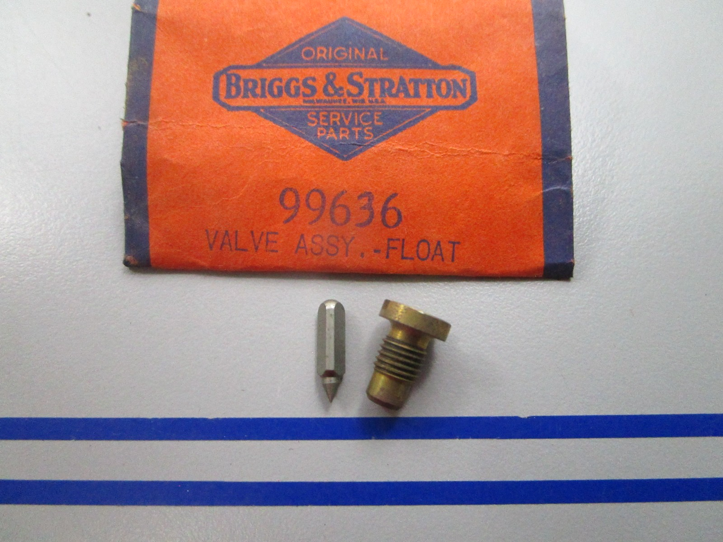 NEW OEM 99636 Briggs & Stratton Valve Float Assembly 0810