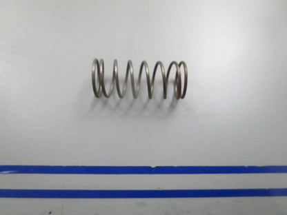 *NEW OEM* 0810 OMC Johnson Evinrude Spring 337210 0337210