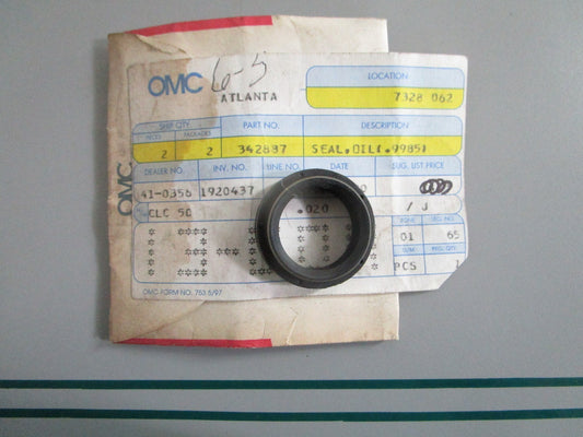 NEW OEM 342887 0342887 OMC Johnson Evinrude Oil Seal 0820