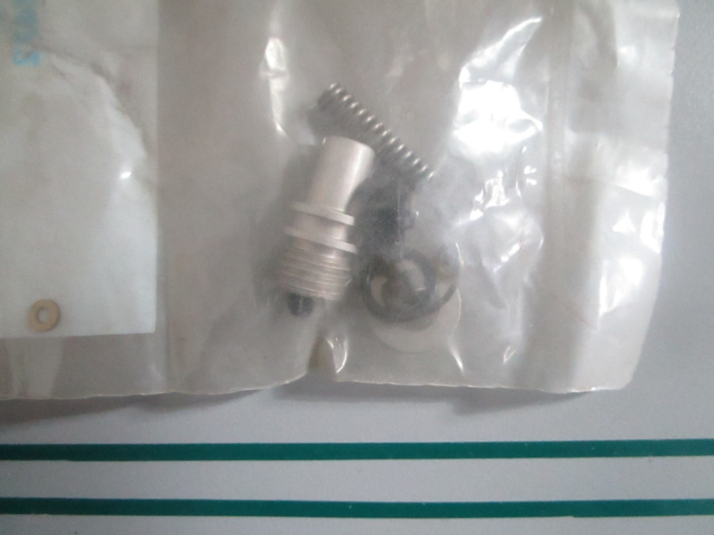 NEW OEM 173260 0173260 OMC Johnson Evinrude Release Valve Kit 0820
