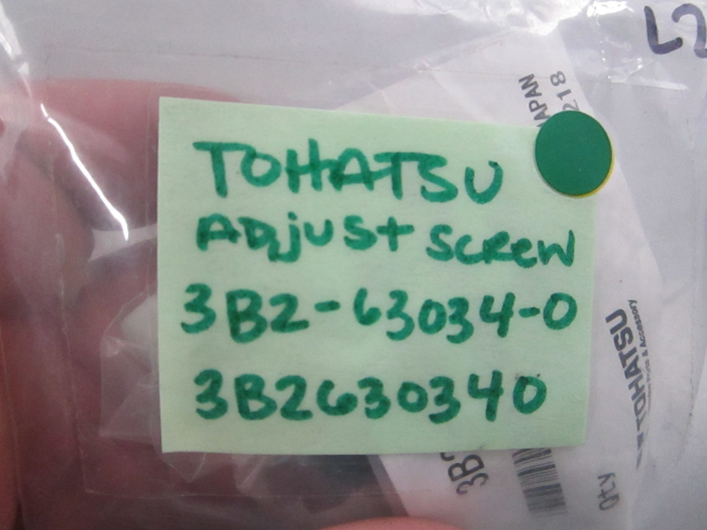 NEW OEM (LOT OF 2) 3B2-63034-0 3B2630340 Tohatsu Adjust Screw 0810