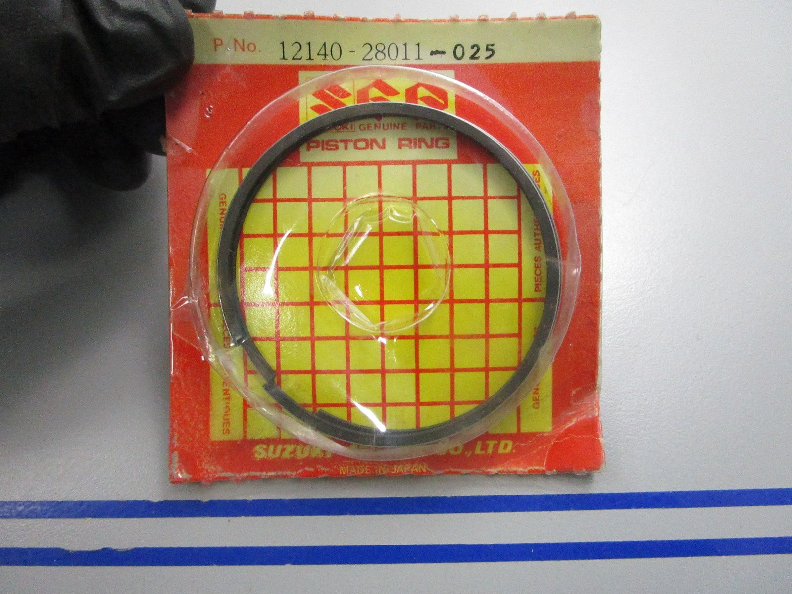 NEW OEM 12140-28011-025 Suzuki Piston Ring Set 0810