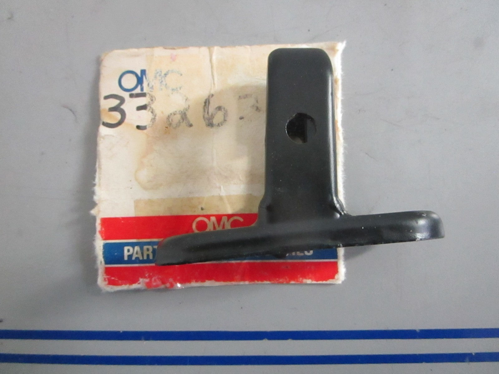 NEW OEM 332637 0332637 OMC Johnson Evinrude Anchor Block 0820