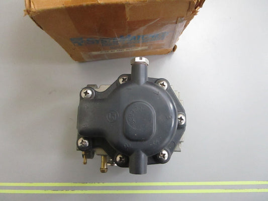*NEW OEM* 0820 OMC Johnson Evinrude Carburetor Assy 436779 0436779