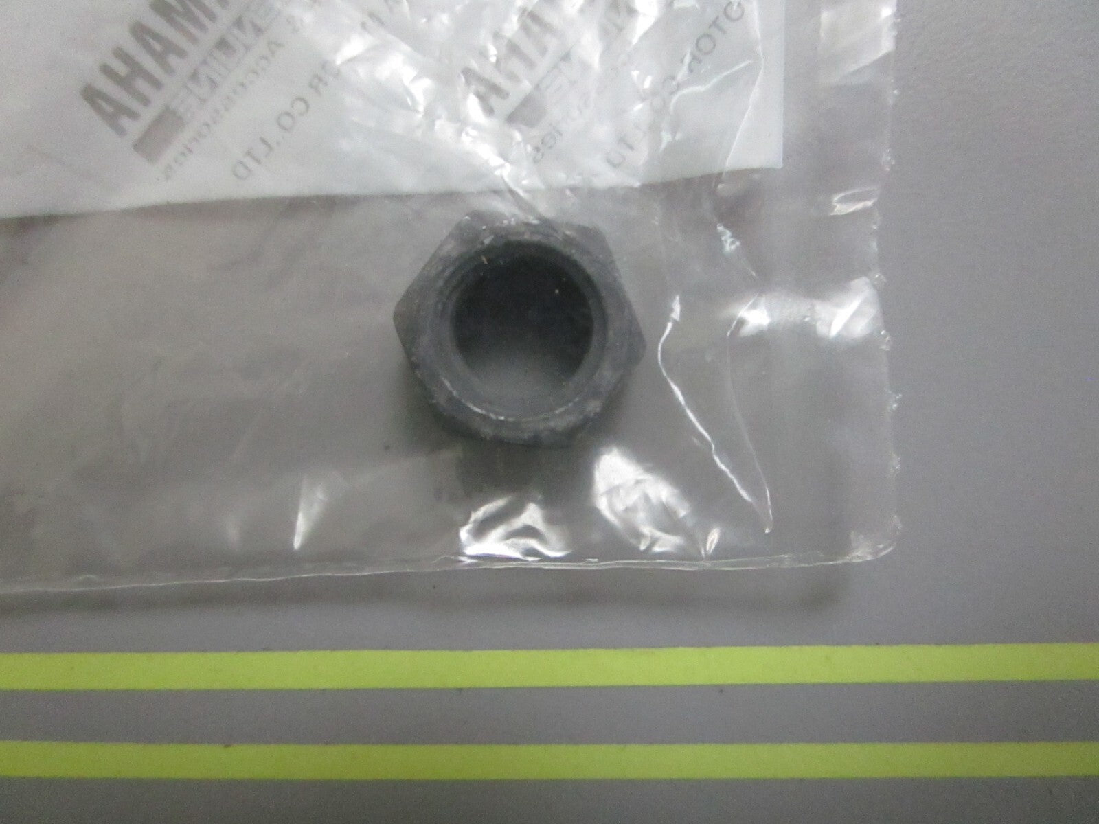 *NEW OEM* 0810 Yamaha Nut 90170-10009-00