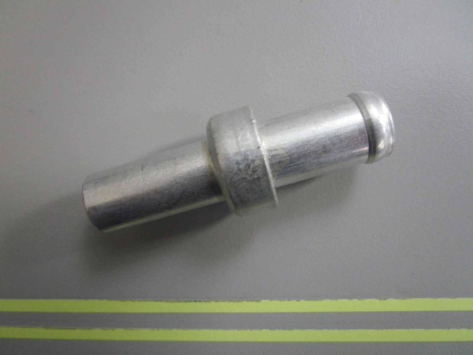 *NEW OEM* 0810 Volvo Penta Check Valve 3887102