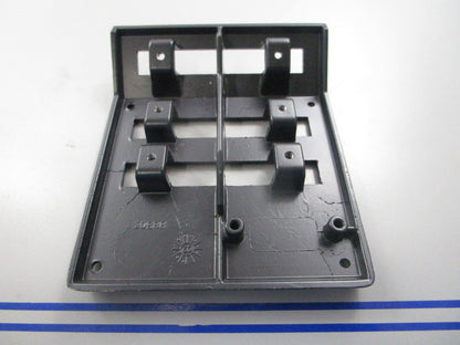 *NEW OEM* 0810 Crown Cover Plate 88501