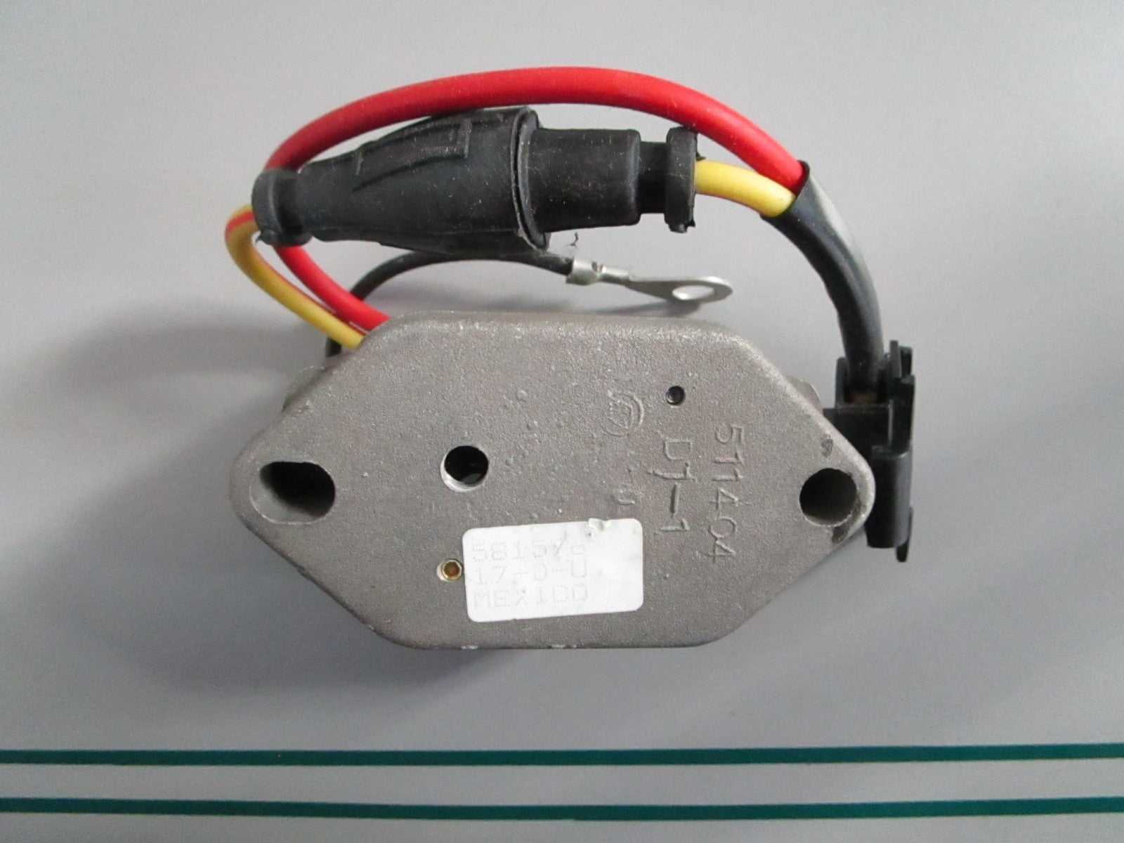 NEW OEM 581580 0581580 OMC Johnson Evinrude Voltage Regulator 0820