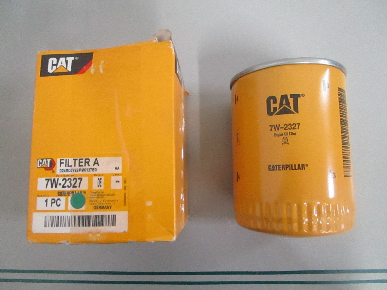 Caterpillar 7W-2327 Standard Efficiency Engine Oil Filter NEW OEM 0820