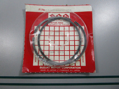 NEW OEM 12140-01C10-050 Suzuki Piston Ring Set 0810