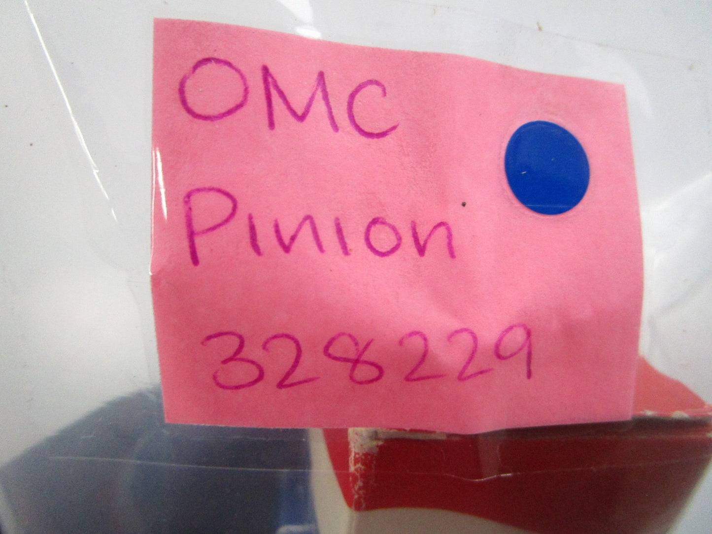 *NEW OEM* 0810 OMC Johnson Evinrude Pinion 328229 0328229