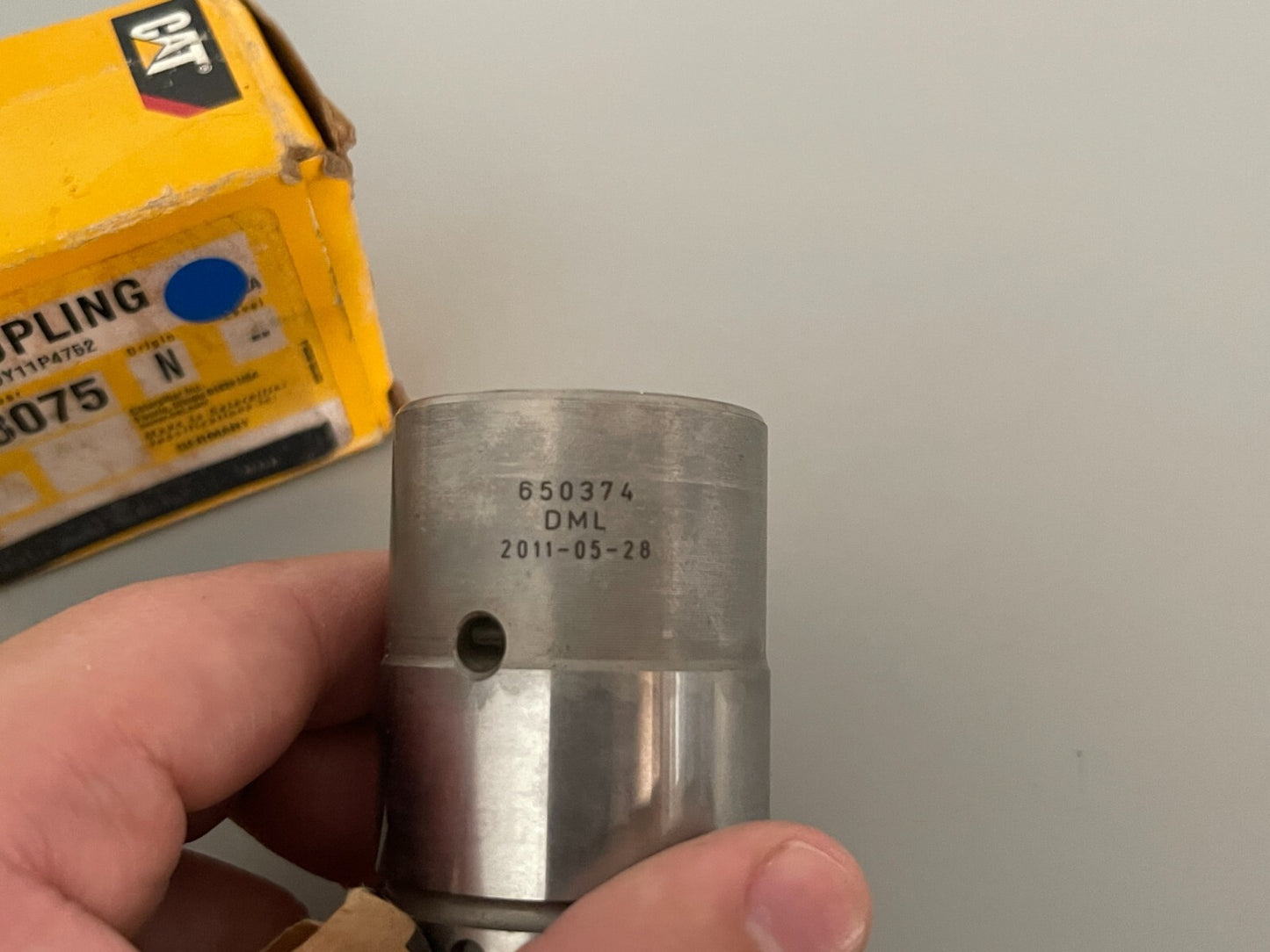 *NEW OEM* 0720 CAT Caterpillar Coupling 135-8075