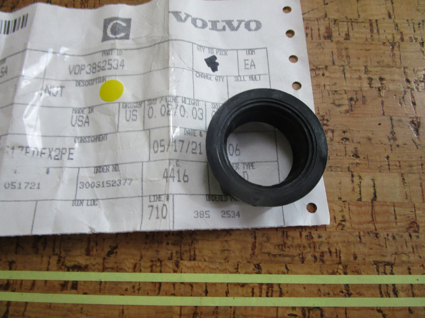 *NEW OEM* 0810 Volvo Penta Nut 3852534