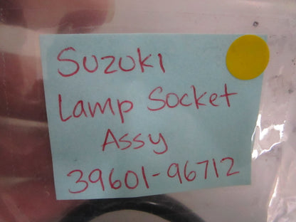 *NEW OEM* 0810 Suzuki Lamp Socket Assembly 39601-96712