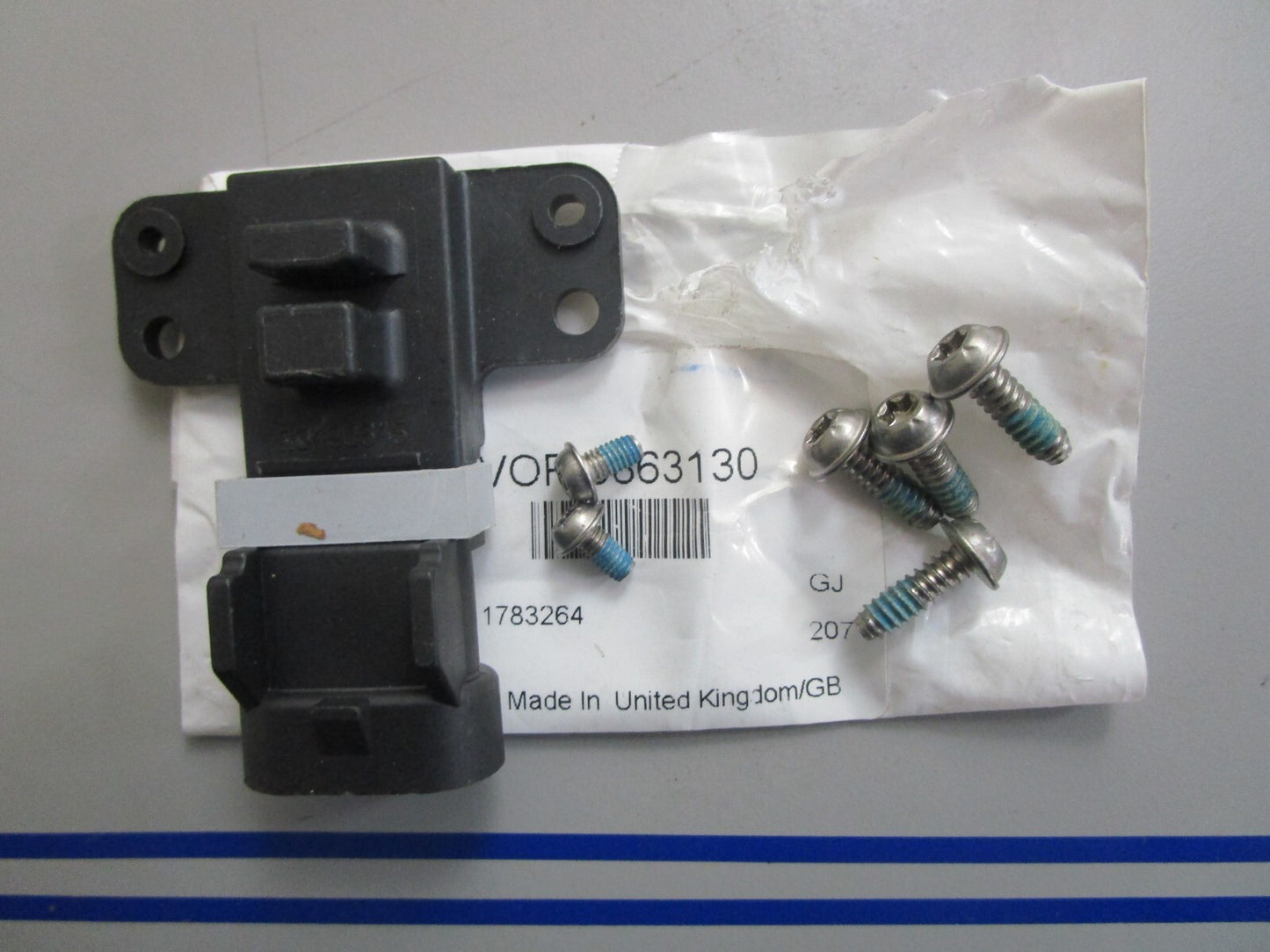 *NEW OEM* 0820 Volvo Penta Cam Position Sensor 3863130