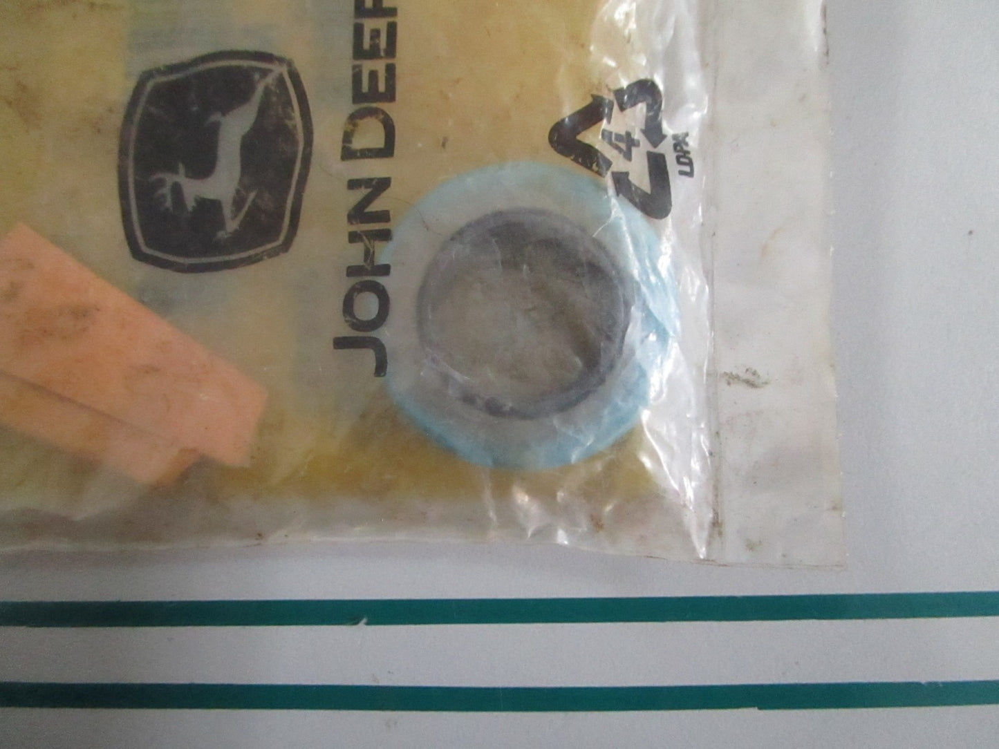 John Deere NEW OEM MT2278 Shaft Seal NOS Genuine Turf Fairway Mower Part 0820