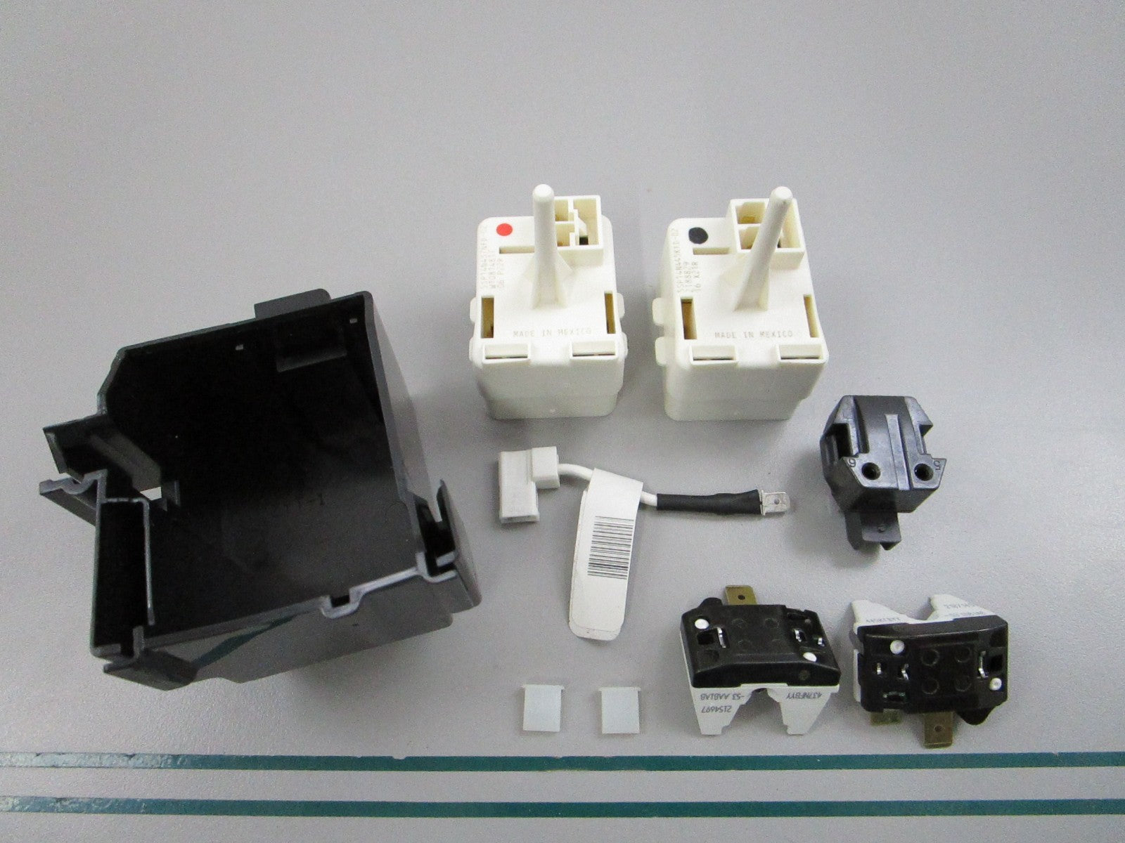 NEW OEM 8201786 Whirlpool Start Relay Overload Kit 0810