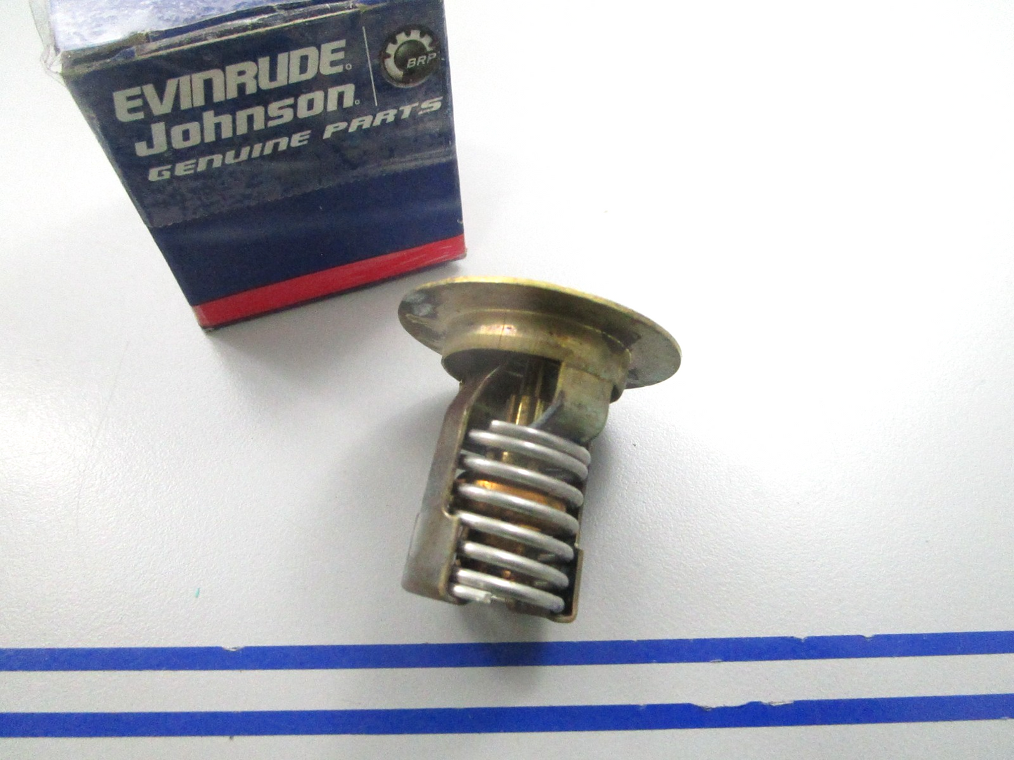 NEW OEM OMC Johnson Evinrude 383307 0383307 Thermostat Assembly 0810