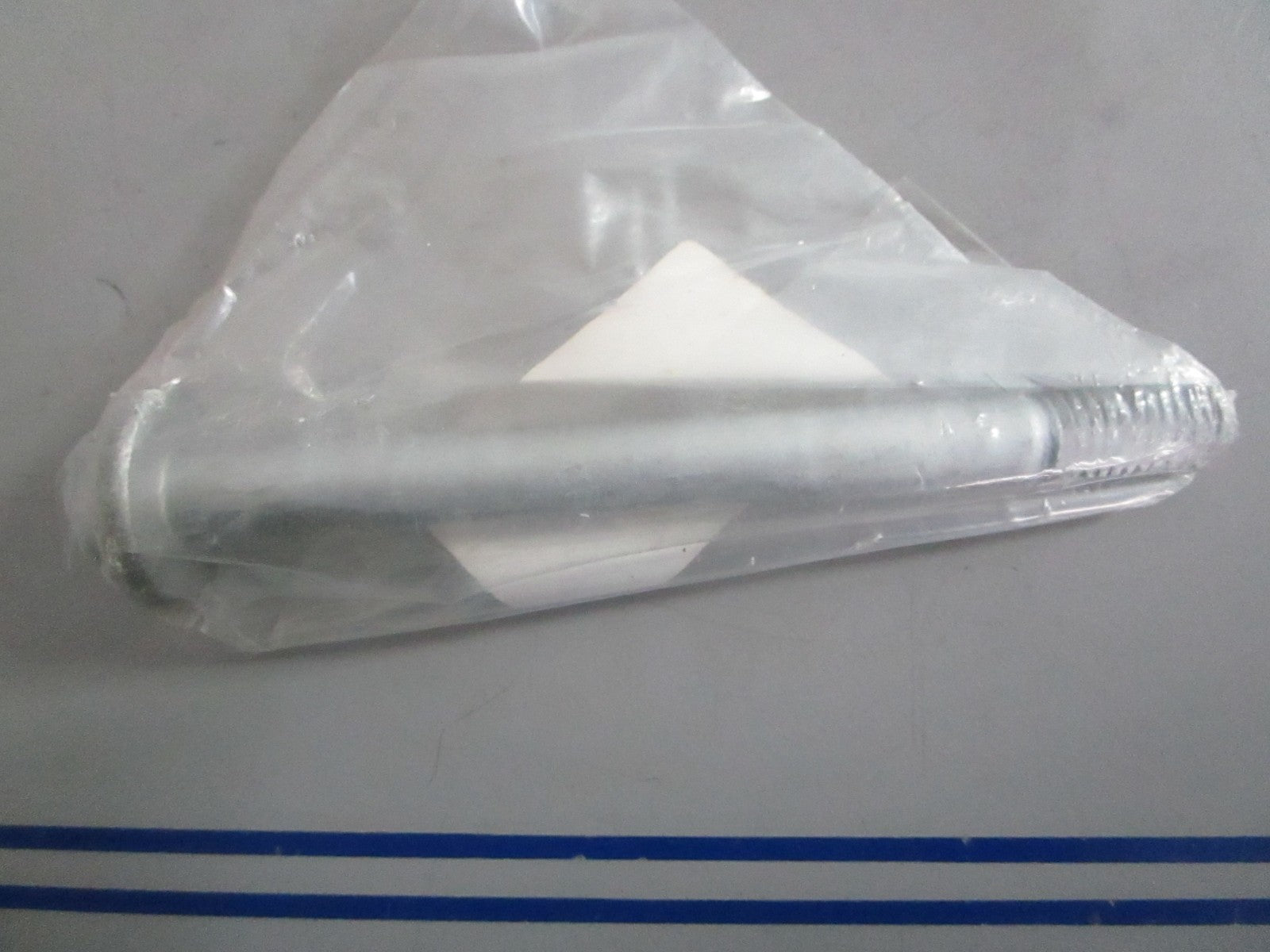 NEW OEM 3R0-61307-0 Tohatsu Bolt 0820