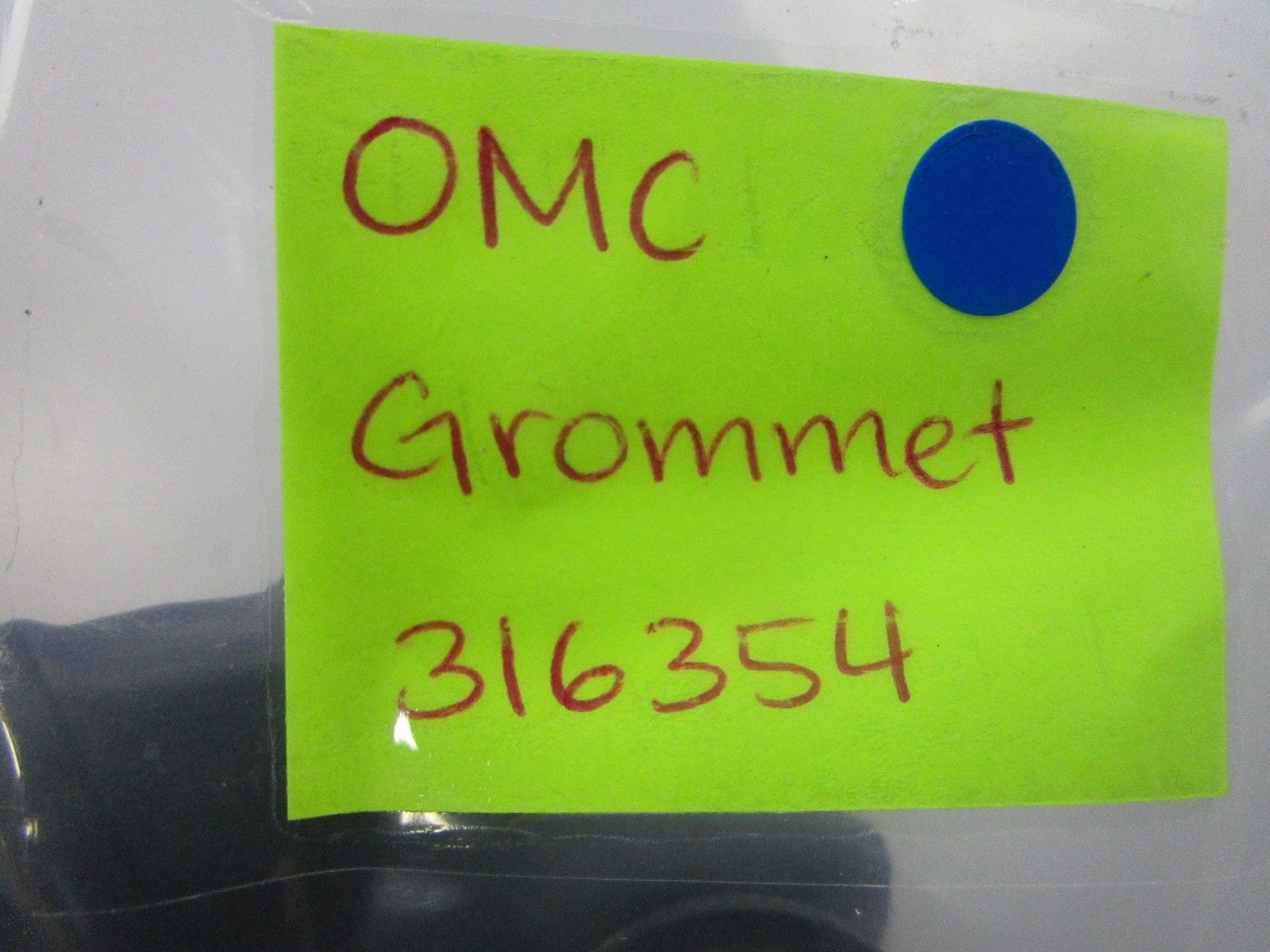 NEW OEM 316354 0316354 OMC Johnson Evinrude Grommet 0810