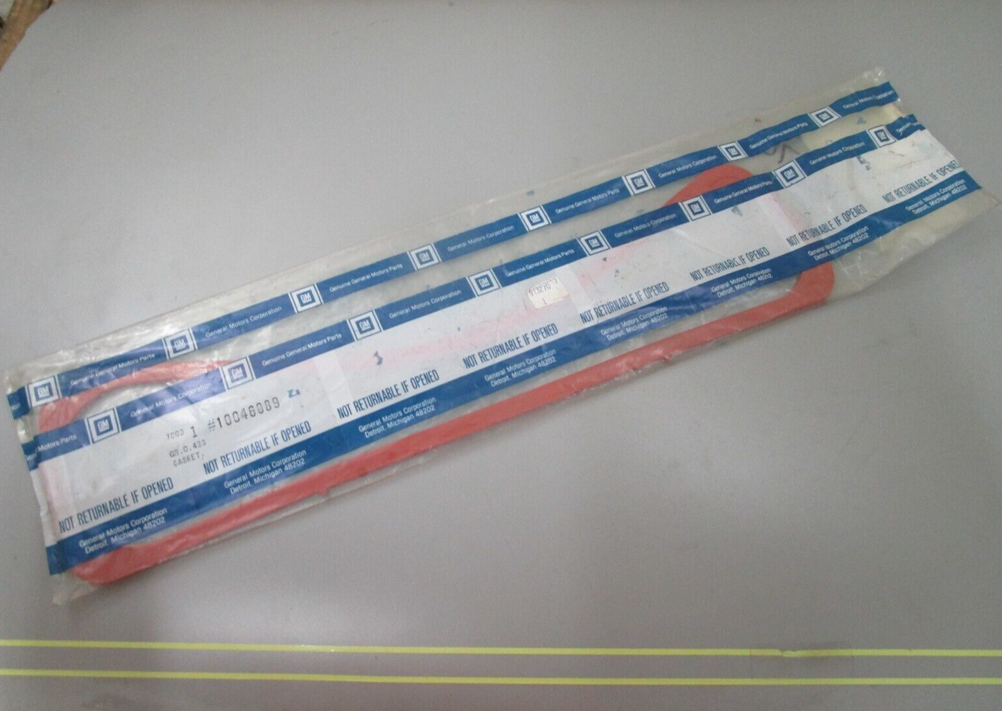 *NEW OEM* 0810 OMC Johnson Evinrude Gasket 913270 0913270