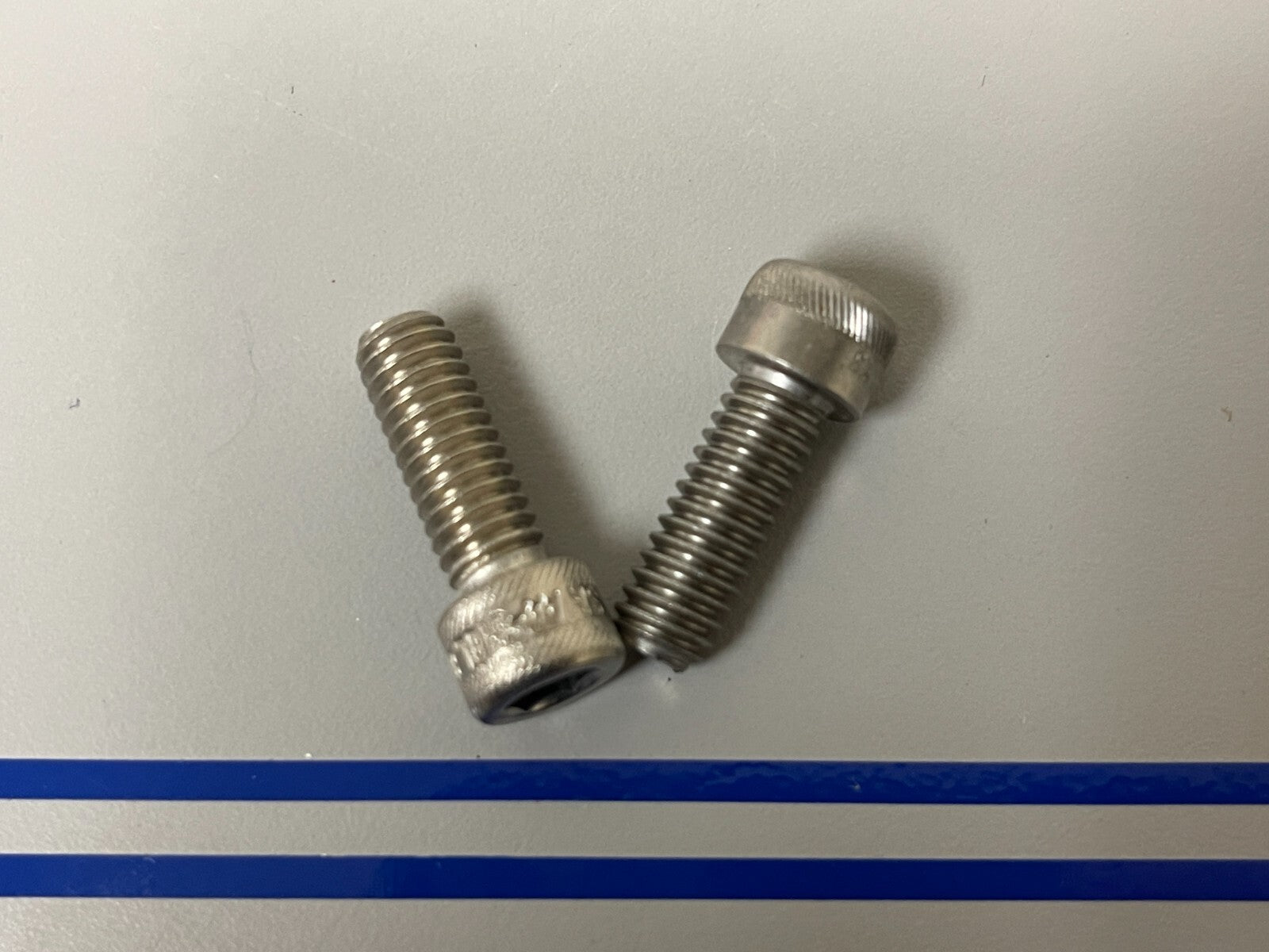 *NEW OEM* (LOT OF 2) 0810 Volvo Penta Hexagon Screw 959438