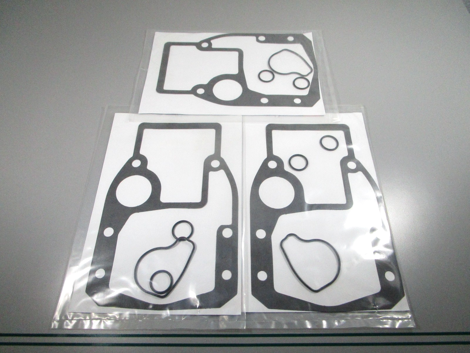 NEW OEM (LOT OF 3) 508105 0508105 OMC Cobra Outdrive Mounting Kit 0810