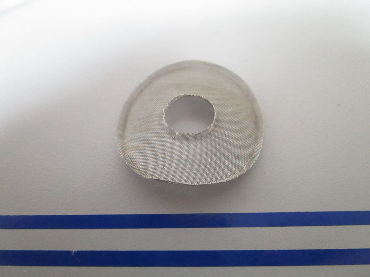 NEW OEM 312675 0312675 OMC Johnson Evinrude Fuel Pump Strainer 0810