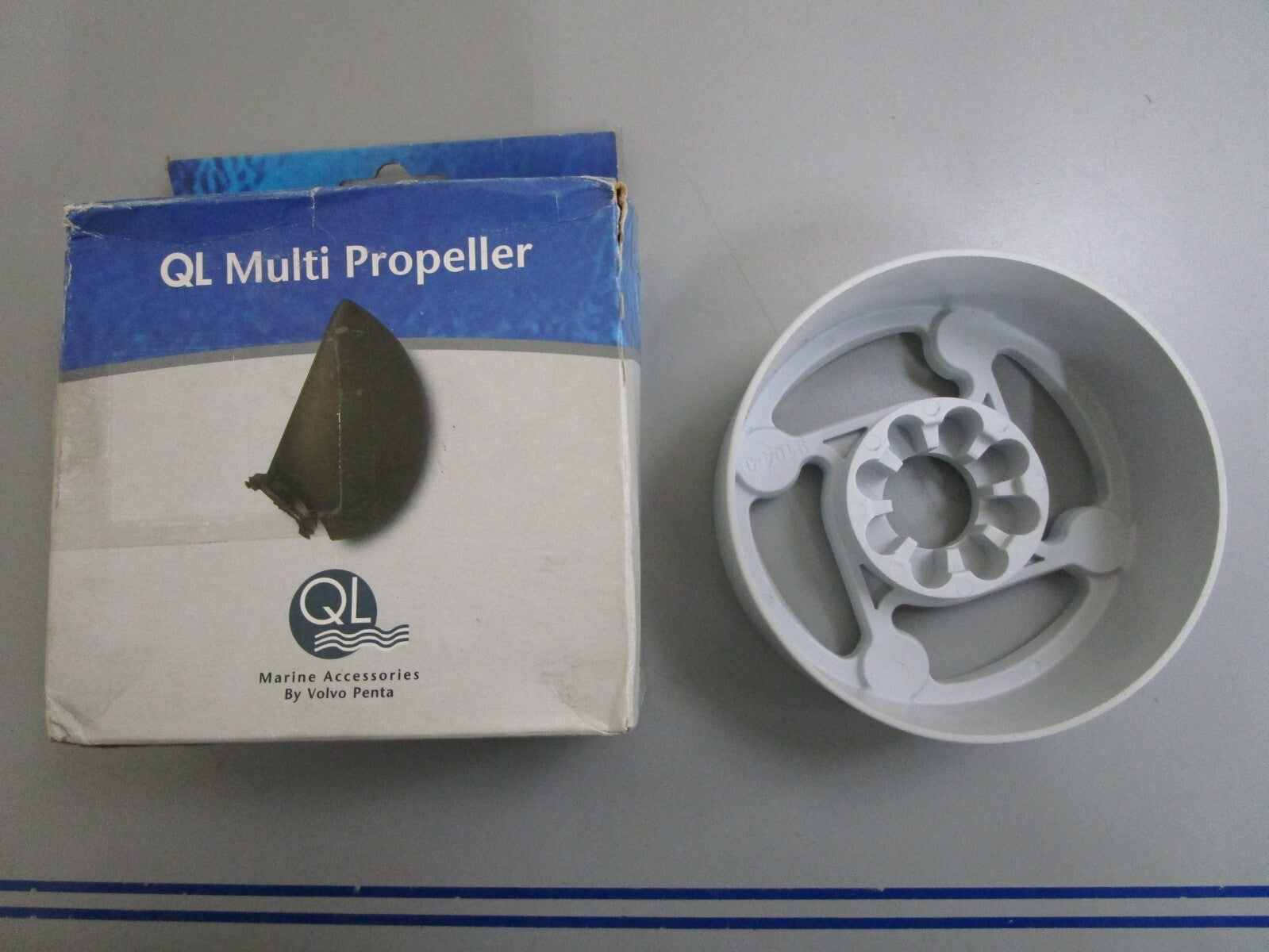 *NEW OEM* 0820 Volvo Penta QL Multi Propeller Adapter 41101800