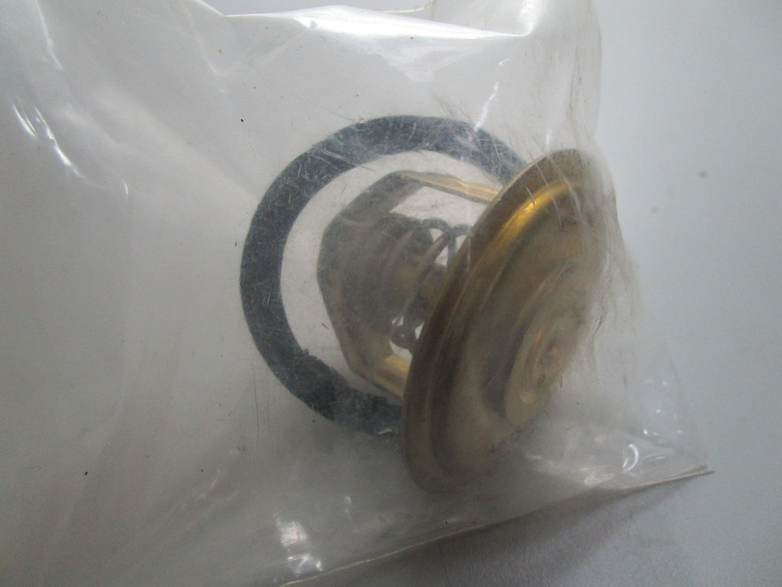 *NEW OEM* 0820 Volvo Penta Thermostat Kit 876097