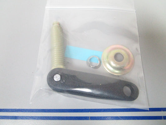 *NEW OEM* 0810 OMC Johnson Evinrude Clamp Screw 375744 0375744